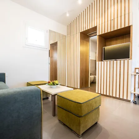 Montepetrosu Charming House Монте Петросу