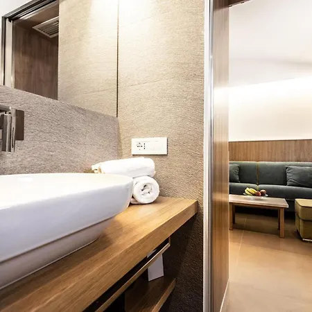 Montepetrosu Charming House Bed & Breakfast