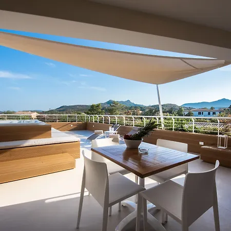 Bed & Breakfast Montepetrosu Charming House 4*