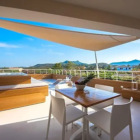 Montepetrosu Charming House 몬테 페트로수